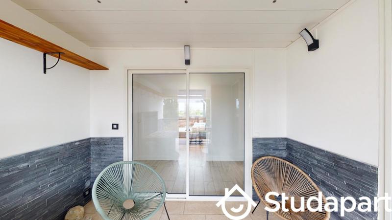 Chambre - 11 m² - 1 pièce