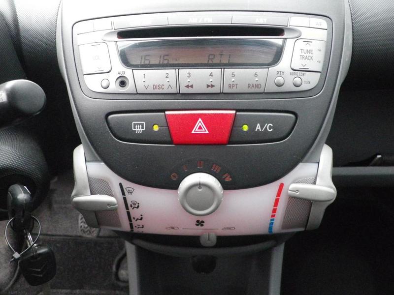 Citroën C1 1.0 68 Bmp5 Confort 3p / E85