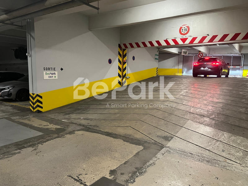 Parking - 10 m²