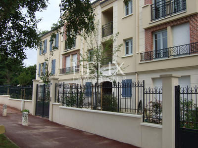 Appartement - 100 m² - 4 pièces