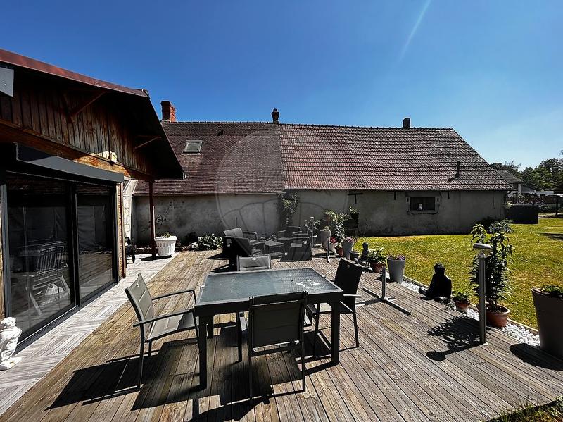 Maison - 427 m² - 12 pièces
