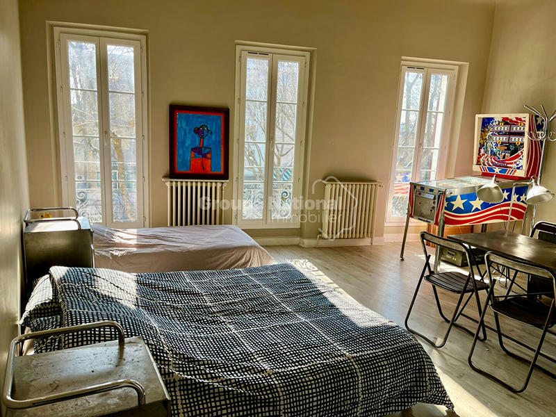 Maison de village - 215 m² - 8 pièces