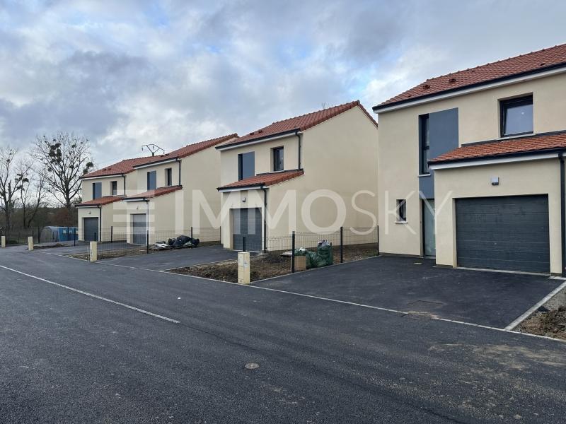 Maison - 81 m² - 5 pièces