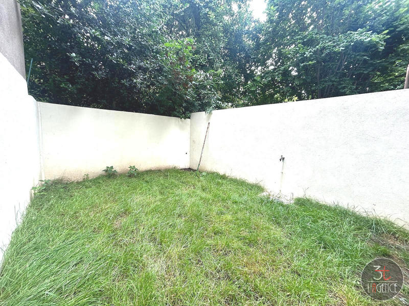 Maison - 75 m² - 5 pièces