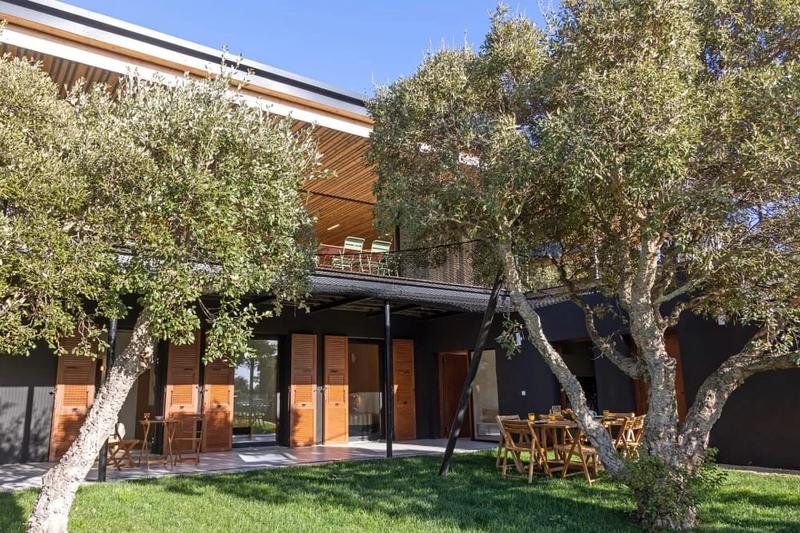 Maison - 180 m² - 6 pièces