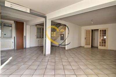 Maison - 121 m² - 4 pièces