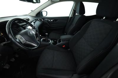 Nissan Qashqai 1.5 dCi n-Connecta 110 ch
