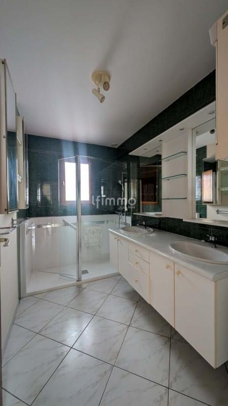 Maison - 86 m² - 4 pièces