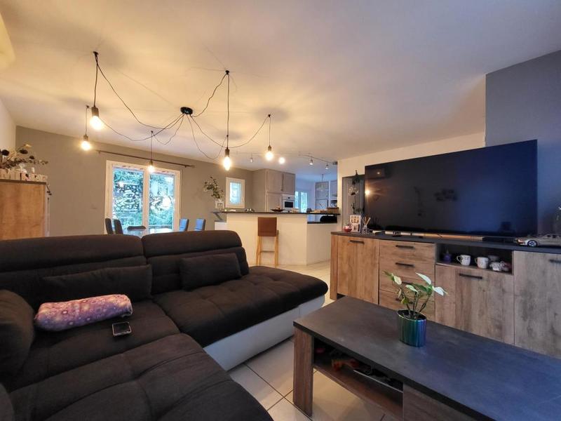 Maison - 93 m² - 5 pièces