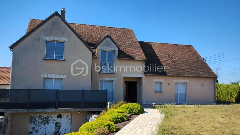 Maison - 239 m² - 6 pièces
