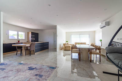 Maison - 135 m² - 4 pièces