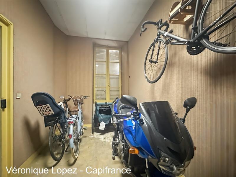 Appartement - 94 m² - 4 pièces