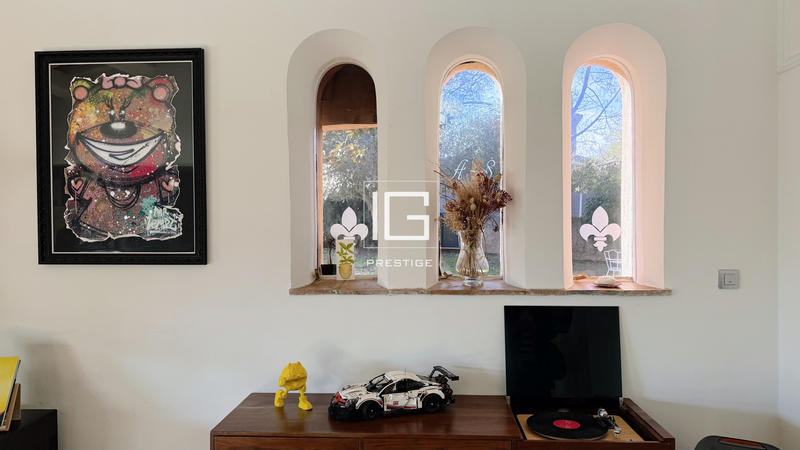 Maison - 300 m² - 7 pièces