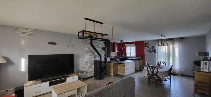 Maison - 94 m² - 5 pièces