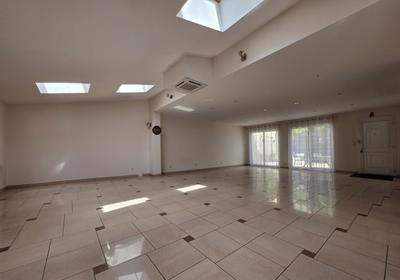 Maison ancienne - 196 m² - 5 pièces