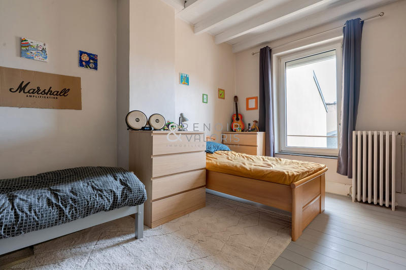 Appartement - 101 m² - 5 pièces