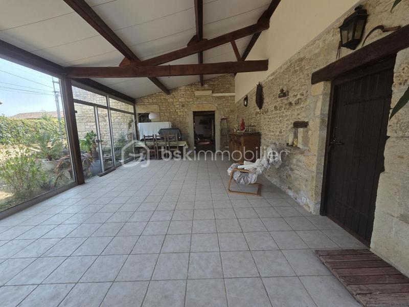 Maison - 277 m² - 6 pièces