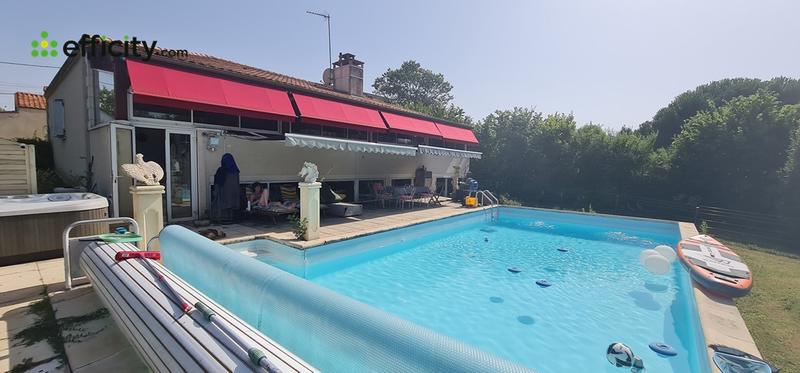 Maison - 200 m² - 6 pièces