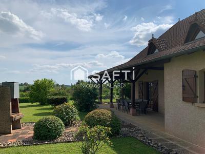 Maison - 167 m² - 5 pièces