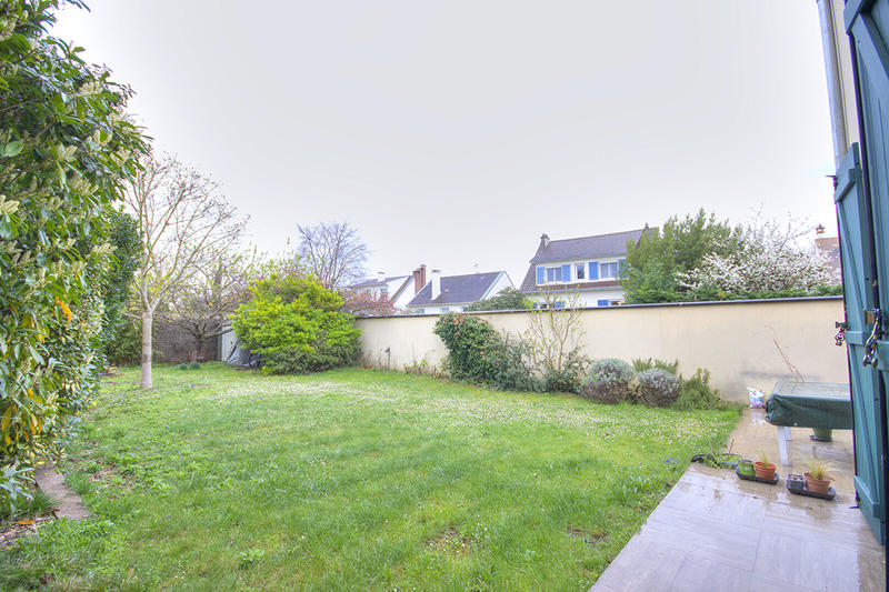 Maison - 151 m² - 6 pièces