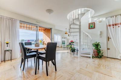 Duplex - 113 m² - 4 pièces