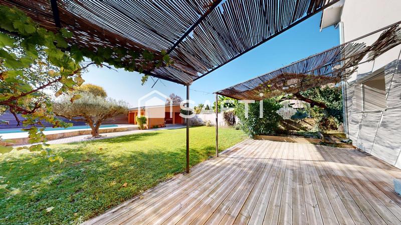 Maison - 195 m² - 7 pièces