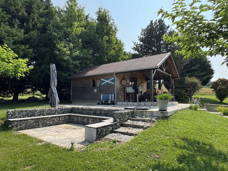 Maison - 221 m² - 9 pièces