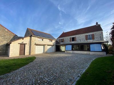 Maison - 275 m² - 7 pièces