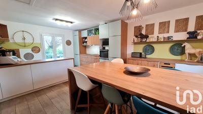 Maison - 140 m² - 6 pièces