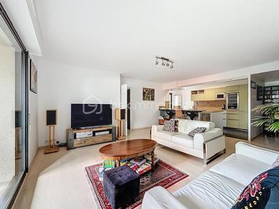 Appartement - 85 m² - 3 pièces