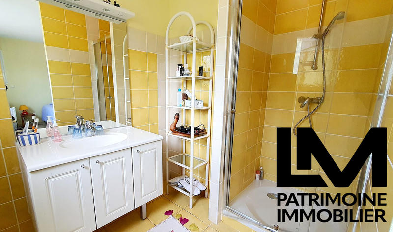 Villa - 258 m² - 7 pièces