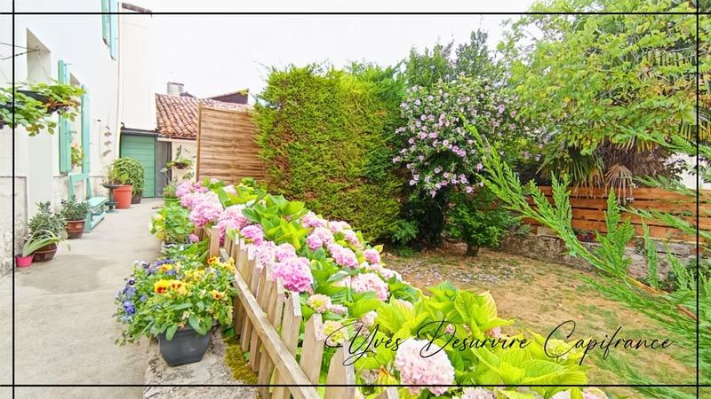 Maison - 181 m² - 6 pièces