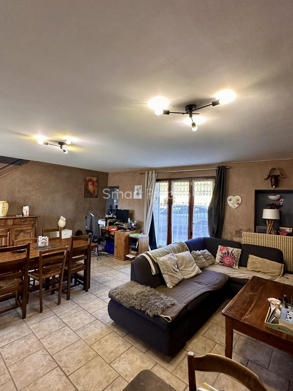 Propriété - 190 m² - 8 pièces