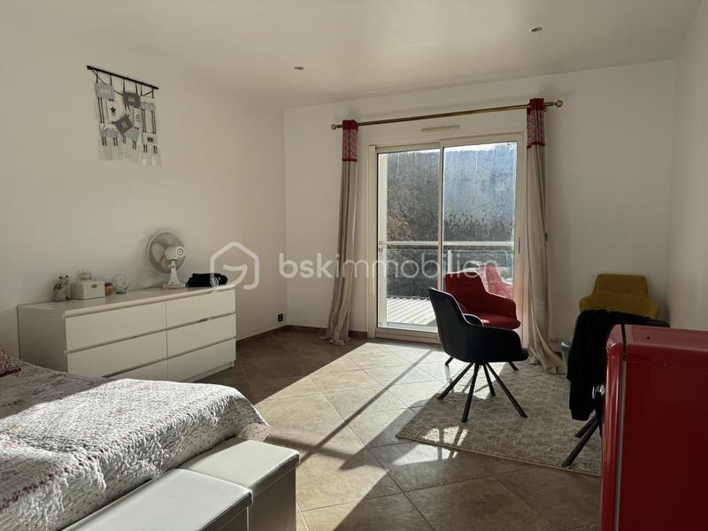 Demeure - 570 m² - 14 pièces