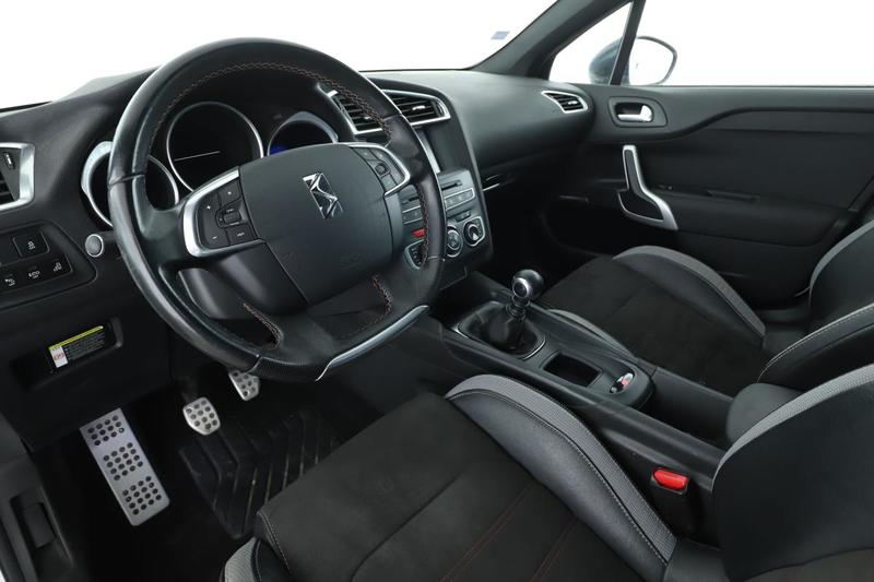 Ds Ds 4 1.2 PureTech Performance Line Bv6 130 ch