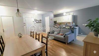 Appartement - 67 m² - 3 pièces