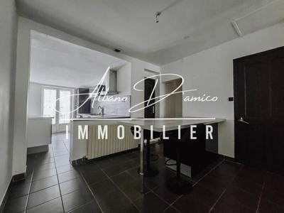 Maison - 72 m² - 6 pièces