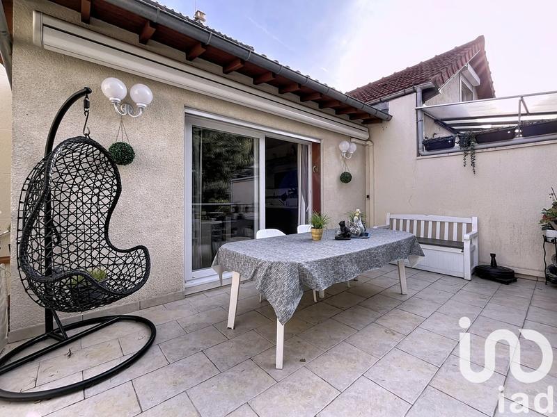 Maison - 164 m² - 9 pièces