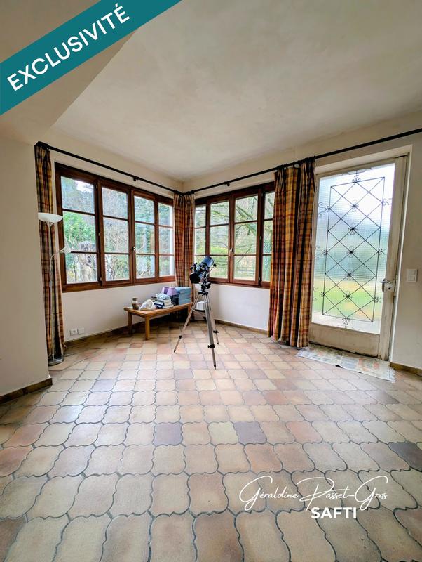 Maison - 334 m² - 12 pièces