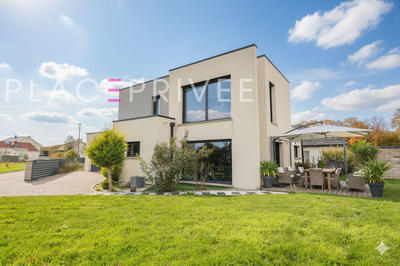 Maison - 146 m² - 6 pièces