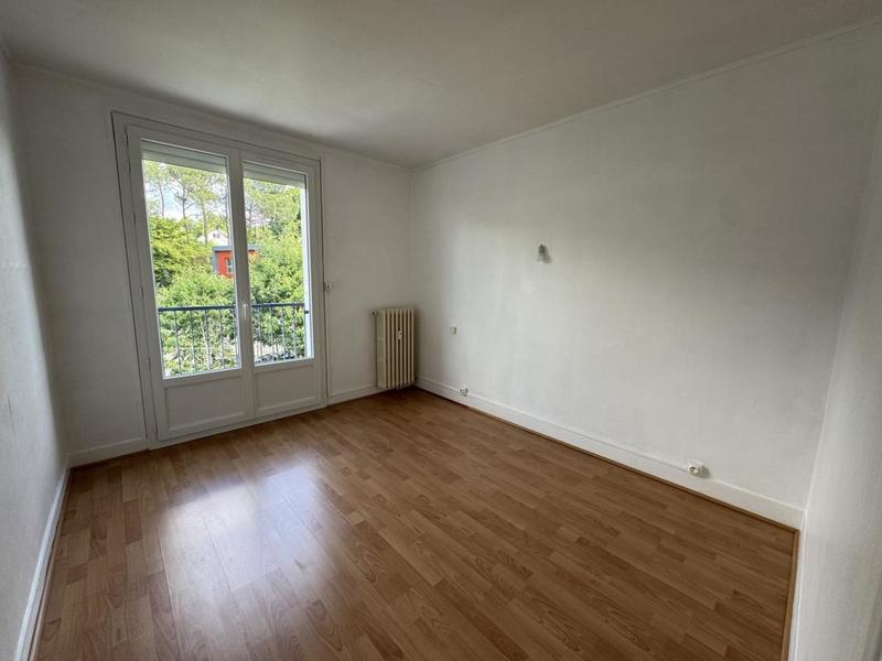 Appartement ancien - 82 m² - 5 pièces