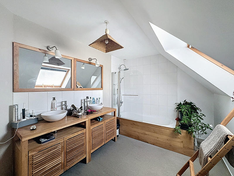 Maison - 120 m² - 6 pièces