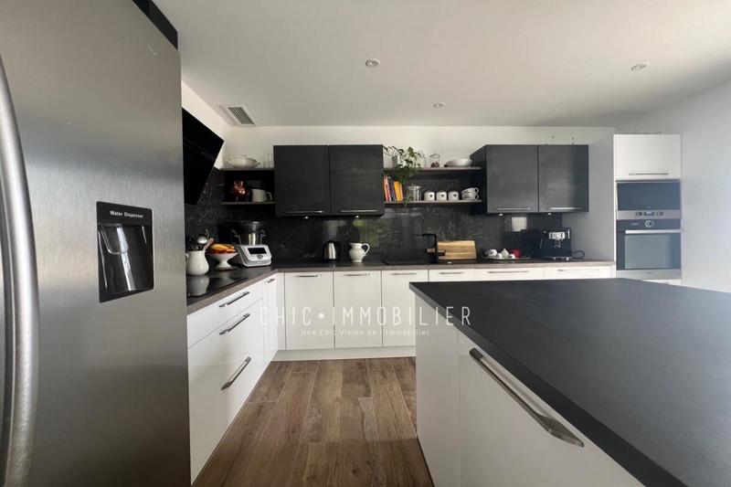 Maison - 164 m² - 6 pièces