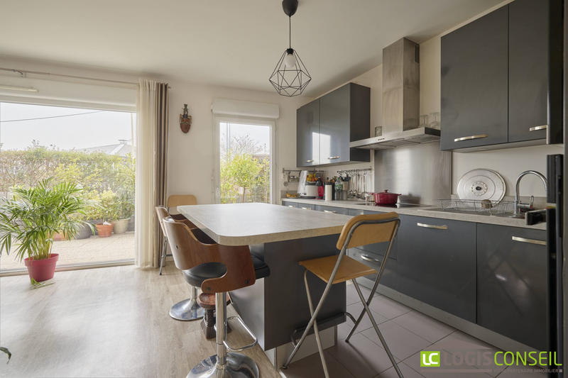 Appartement - 99 m² - 5 pièces