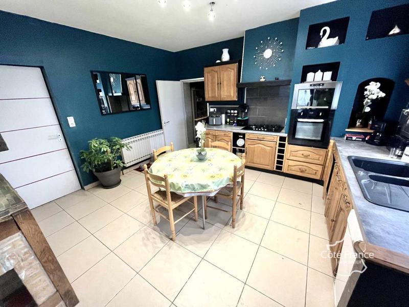 Maison - 140 m² - 7 pièces