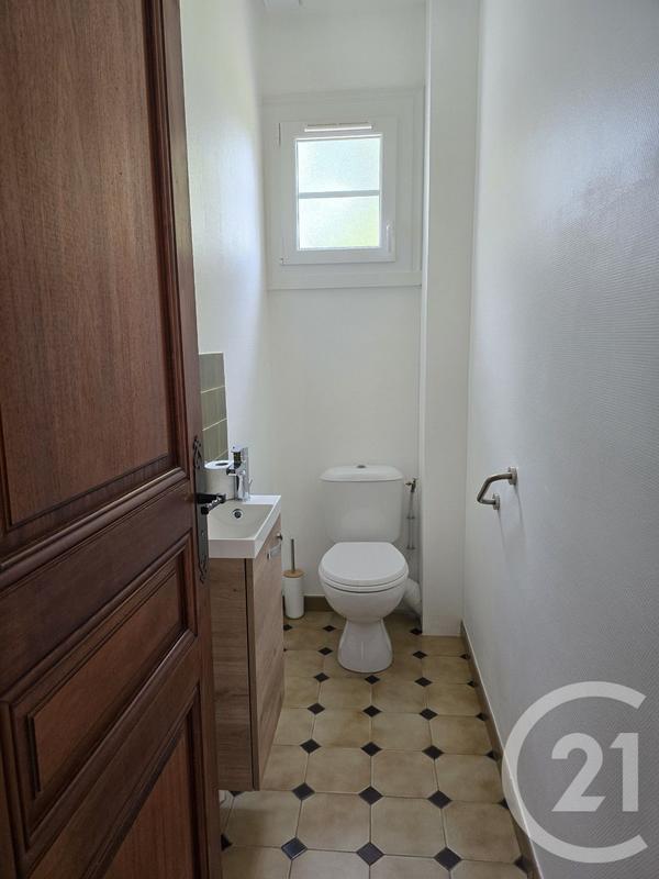 Maison - 197 m² - 9 pièces