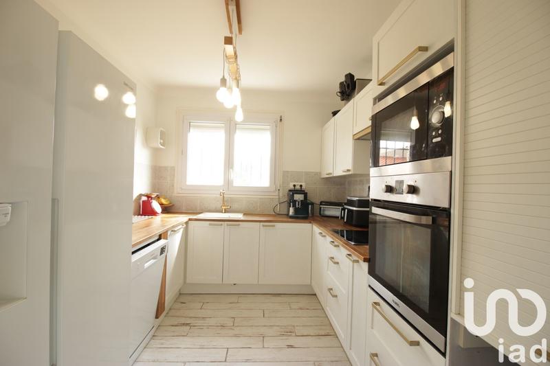 Maison - 94 m² - 5 pièces