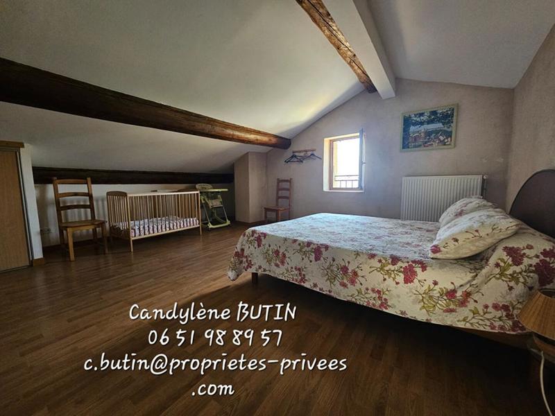 Maison - 220 m² - 10 pièces