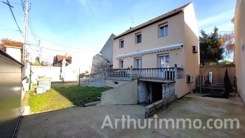 Maison - 88 m² - 4 pièces