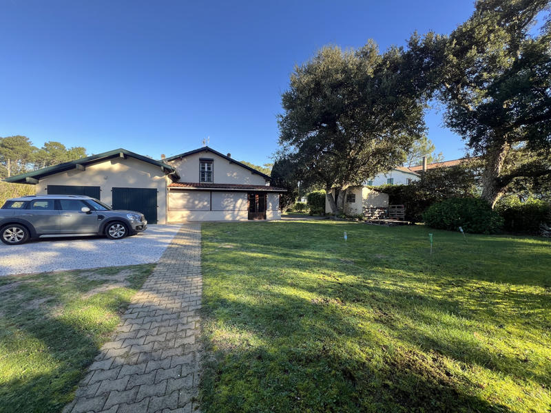 Maison - 137 m² - 5 pièces